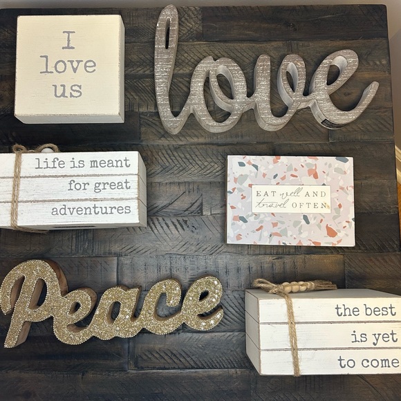 Home decor accent/sign/display, the best is yet to come - Picture 6 of 7